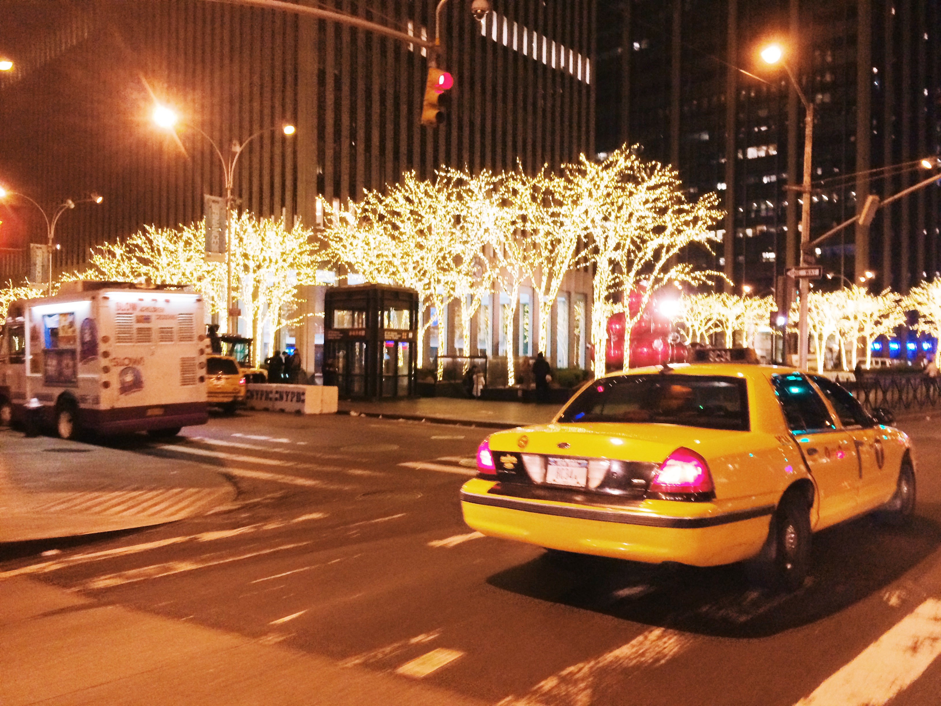 Christmas In New York ホリデーシーズンのニューヨーク 街に溢れるクリスマスイルミネーション The Travel And Lifestyle